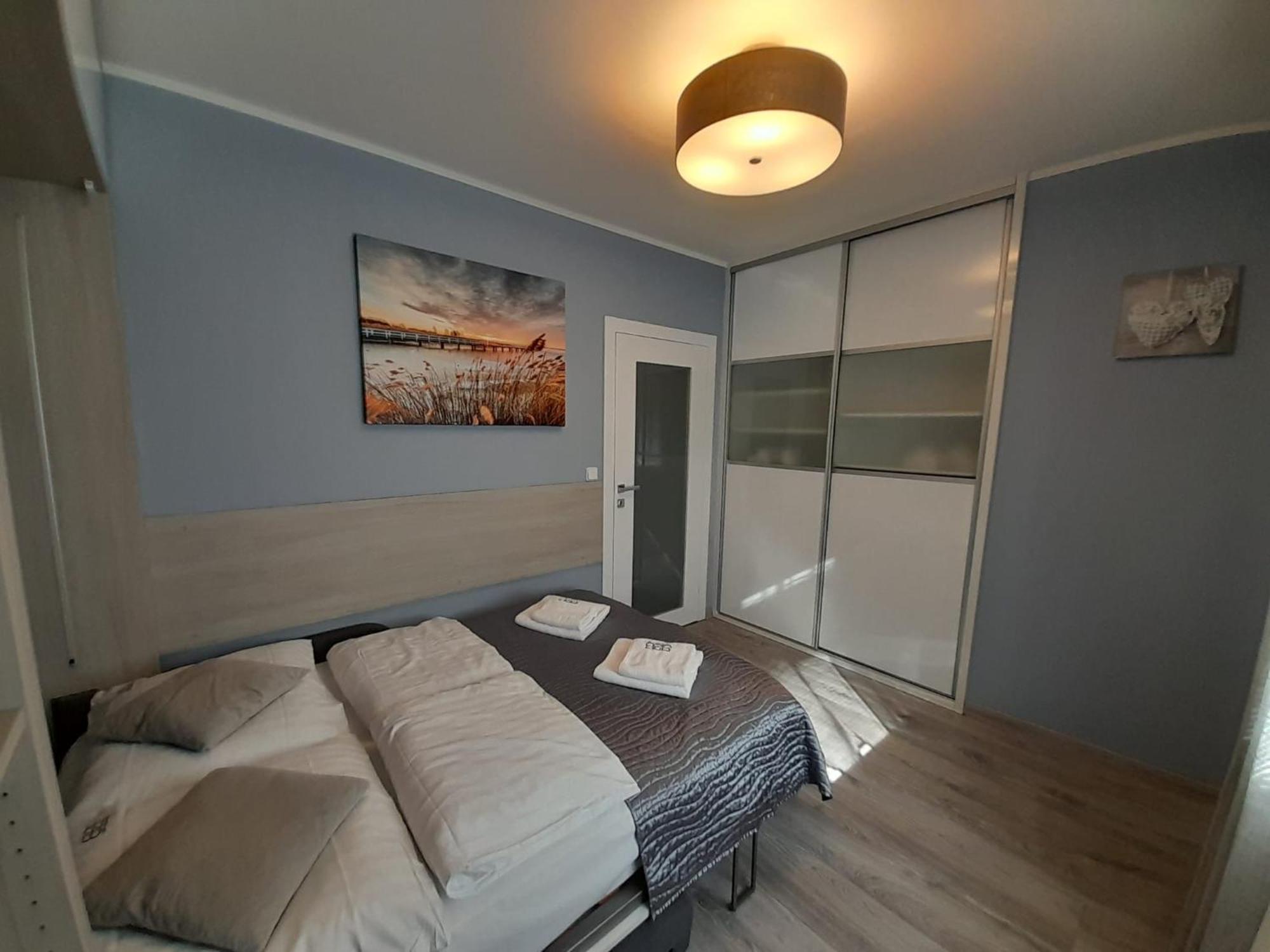 B2B Apartments イフラヴァ エクステリア 写真