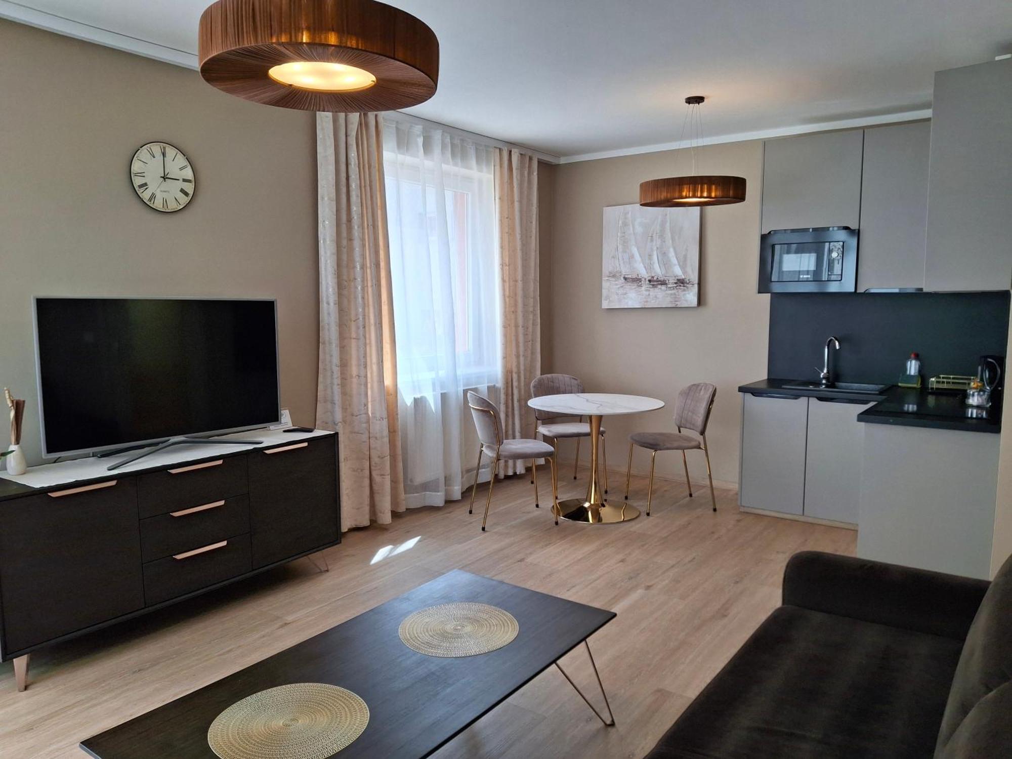 B2B Apartments イフラヴァ エクステリア 写真